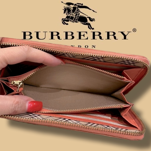 LOW START Burberry Blue Label Leather Wallet in Coral - Picture 4 of 16
